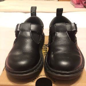 COPY - Dr. Martens doc air wair size 10 girls